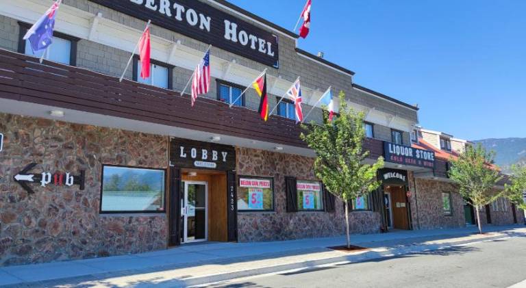 Pemberton Hotel (Motel) in Squamish, BC
