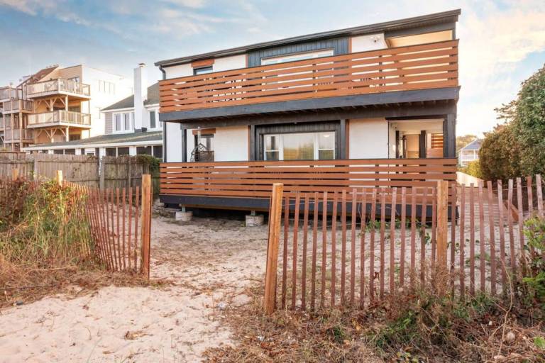 Sojourn 2 BR Beach Side Bliss Tide Suite