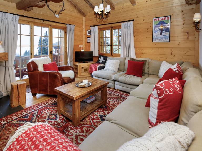 Fully equipped beautiful vacation home with yard, barbecue & patio | Next to the ski | Perfect for remote work | Pets allowed — photo 2