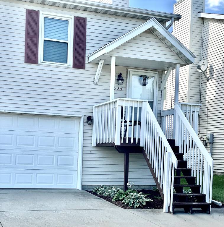 Villa Bloomington