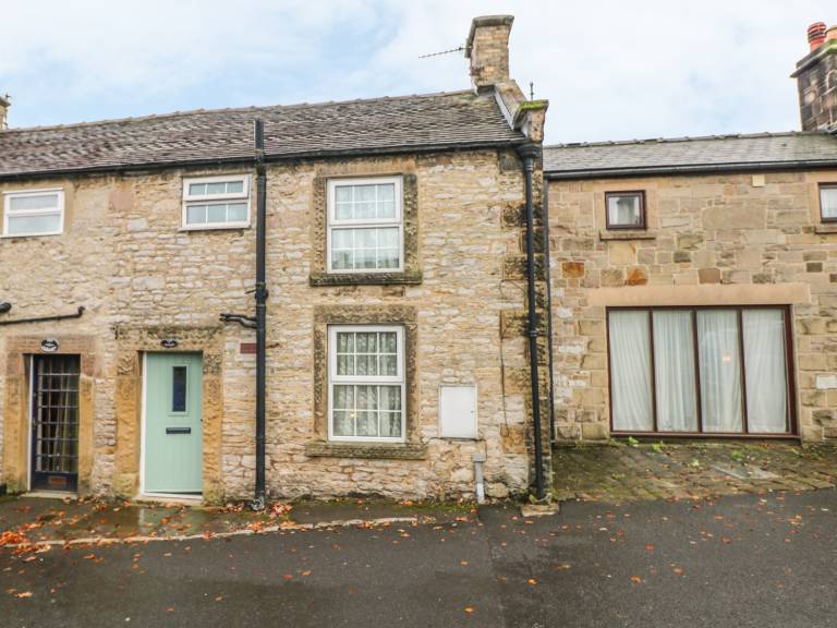 Cottage with garden & patio in Bakewell
