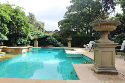 Bed and breakfast  Pakenham