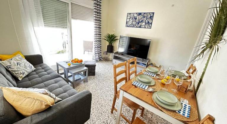 Apartment with 3 rooms for 6 persons in Gandia