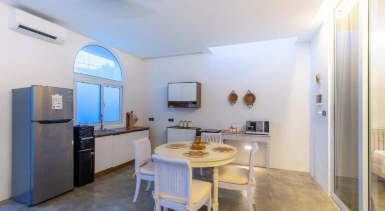 Villa with pool | Pets allowed — photo 4