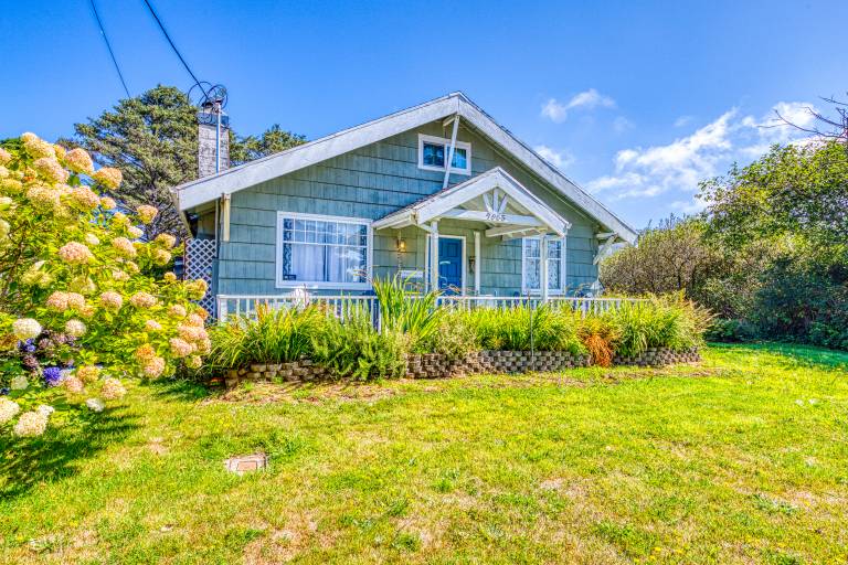 Cottage Rockaway Beach