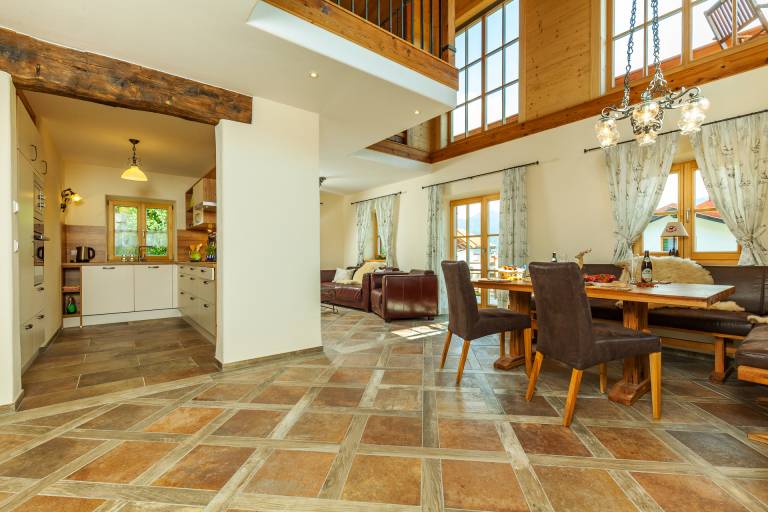 Chalet unter weissblauem Himmel (DE Reit im Winkl) - Heinemann Patricia - 7965 477-2 — photo 5