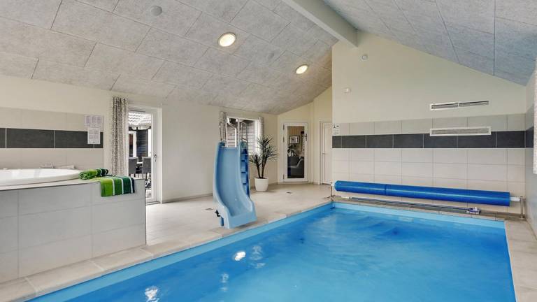 Ferienhaus in Vejby, Gribskov Municipality, Vejby Strand f&uuml;r max. 22 Personen