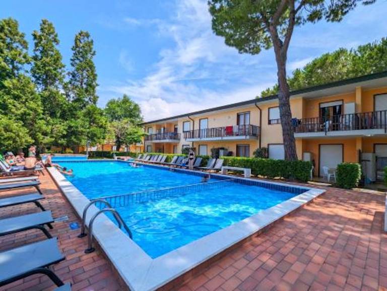 Children-friendly holiday apartment with garden & pool | Pets allowed — photo 5