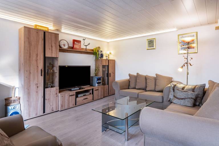 Holiday Apartment 'Gartenblick' with Mountain View, Shared Pool and Wi-Fi — photo 3