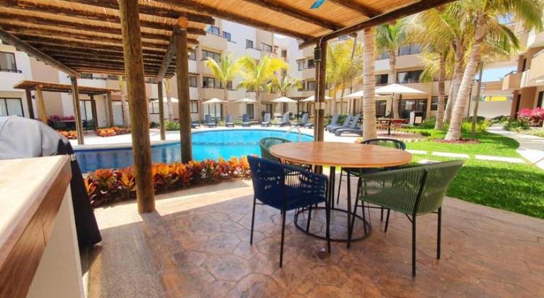 Apartment with private pool, garden & patio | Suitable for remote work | Pets allowed — photo 4