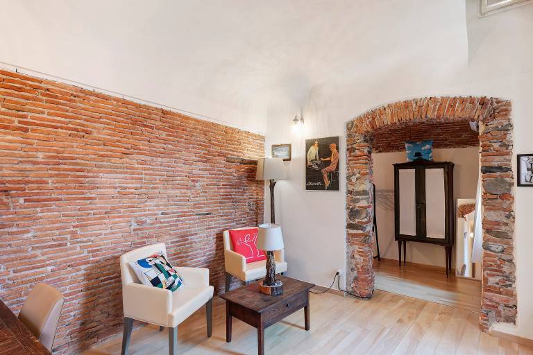 Holiday Home 'La Volta Segreta' with Mountain View, Wi-Fi and Air Conditioning in Alassio