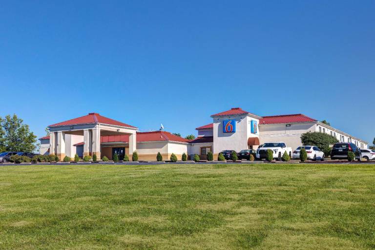 Motel 6 Shepherdsville, KY - Louisville South — photo 5