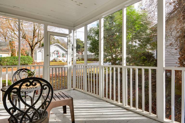 Great for Travel Nurses! Winston-Salem Gem w/ Yard — photo 4