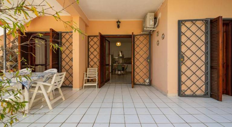 Holiday apartment with 2 rooms for 4 persons — photo 3