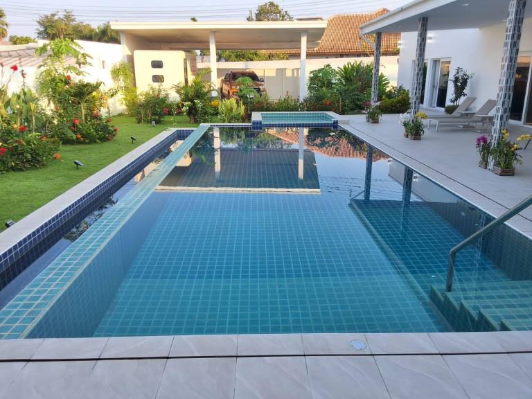 Vacation home with garden, barbecue & pool | Suitable for remote work — photo 4