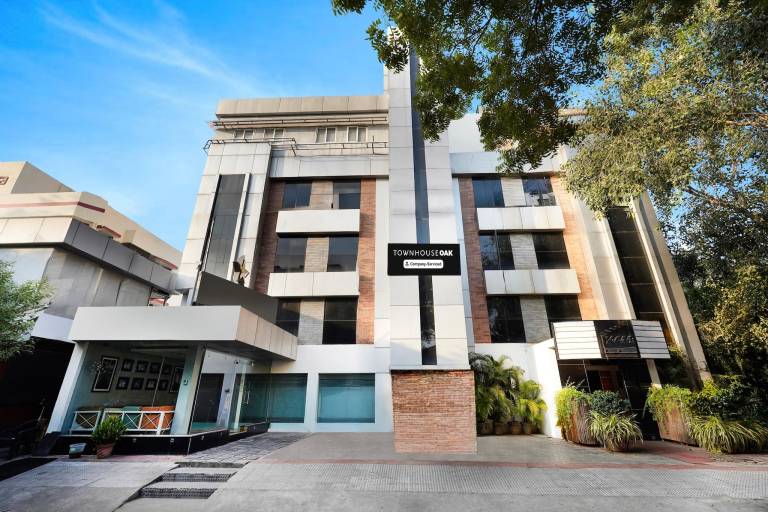 Super Townhouse Oak Kodambakkam Formerly Cine City