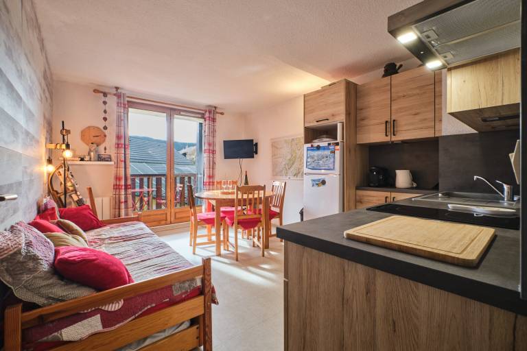 Apartment 'Familial De Montagne' with Private Garden and Balcony — photo 4