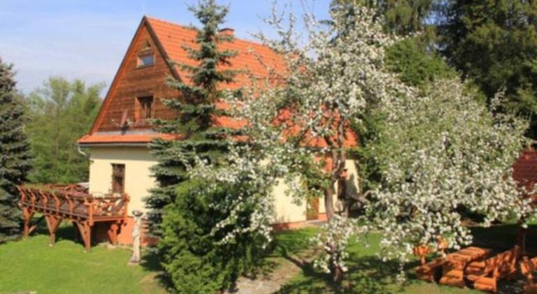 Vacation home with yard, patio & barbeque in Kosice
