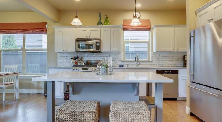 House with 3 rooms for 8 persons in Bend, OR