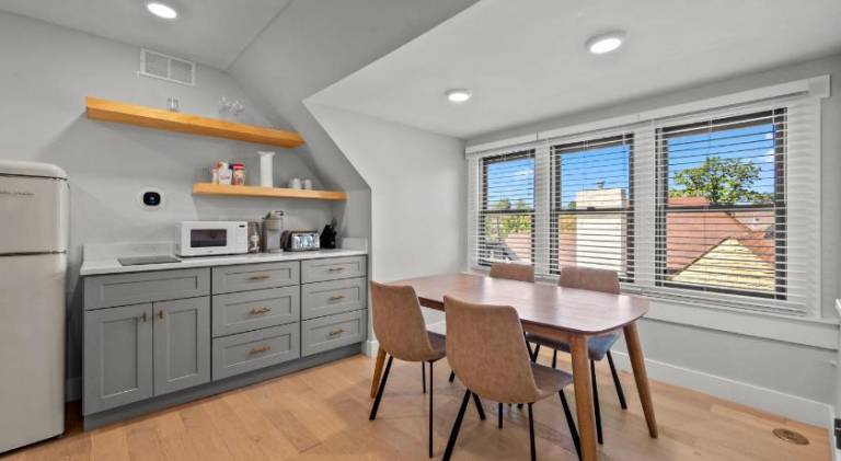 Rental apartment | Suitable for remote work in Denver, CO