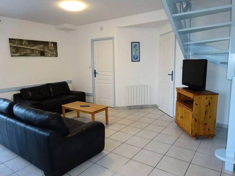 Fully equipped nice vacation home with garden, patio & barbeque | Close to the beach | Dogs allowed — photo 4