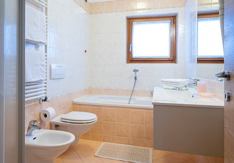 Apartment 'Aronne Bait Giobbe' with Mountain View, Garden & Wi-Fi — photo 4
