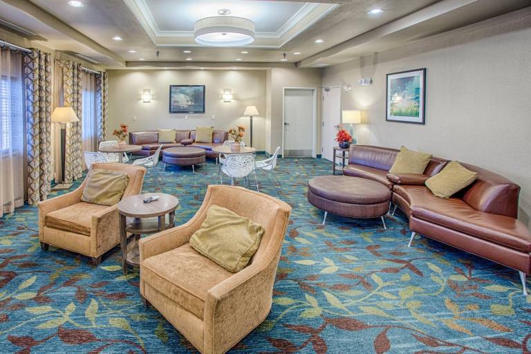 Candlewood Suites Fargo-North Dakota State University By IHG — photo 2