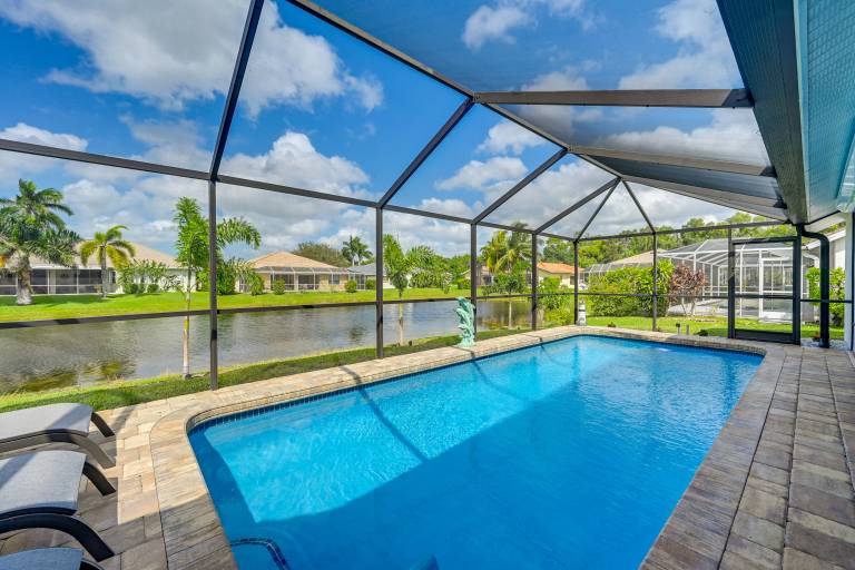 Stunning Naples Home w Pool Patio Water Views
