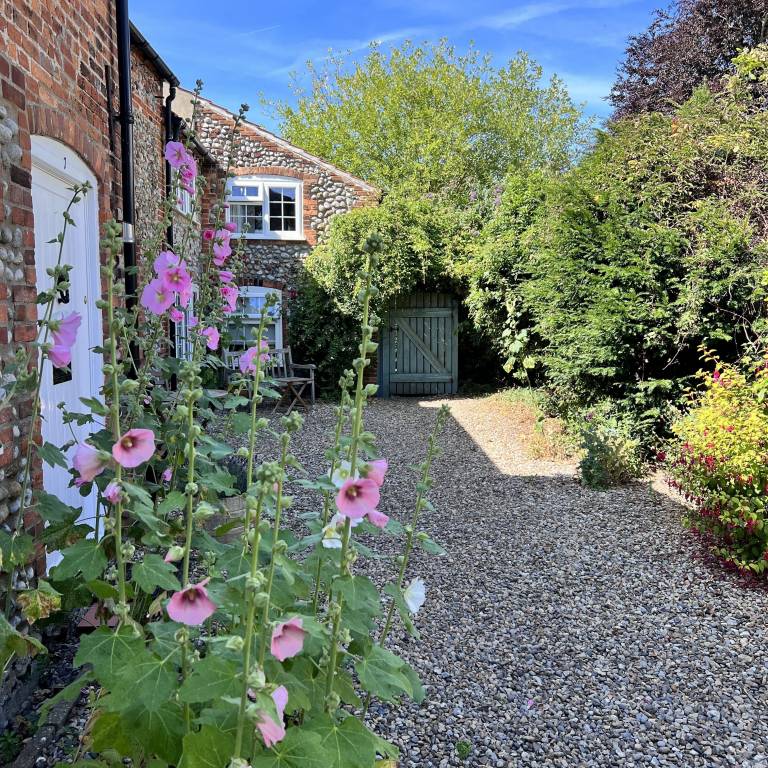 Cottage Holt