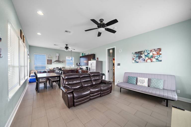 Sunny Beach House — photo 3