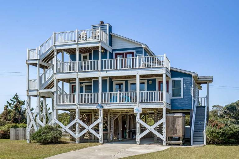 Pelican's Paradise 150 ft from the beach Private Pool, Hot Tub Nags Head — photo 3