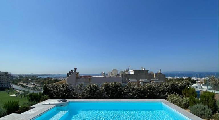 Athens Riviera 2-Bed Apt & Pool Access Unoblu in Glyfada