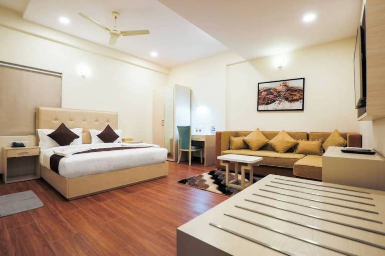 Galaxy Royal Suites