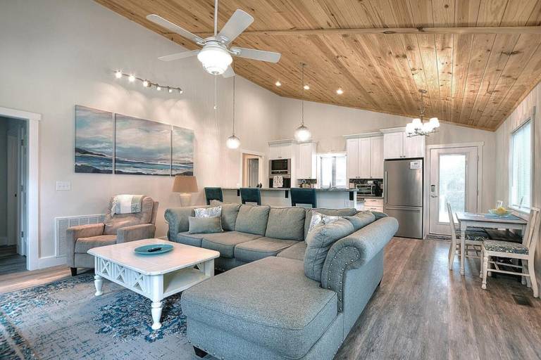House  Oak Island