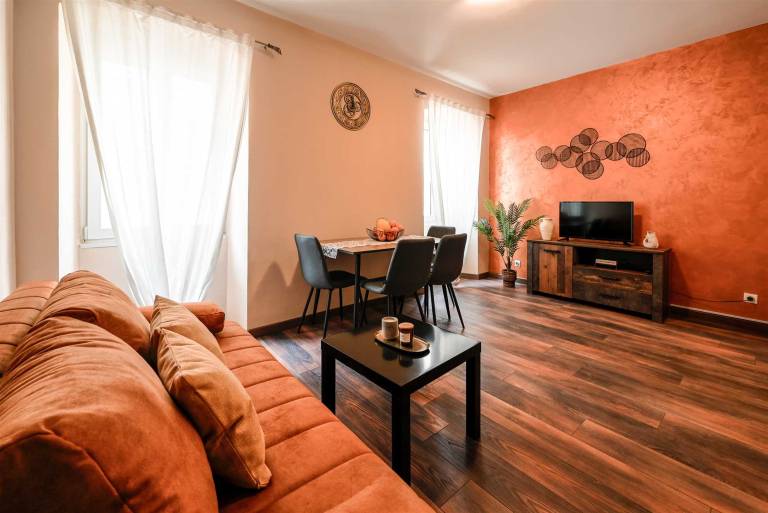 Beautiful apartment with patio | Pet-friendly — photo 3