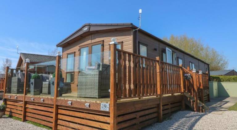 Charming house with pool | Pets are welcome in Carnforth