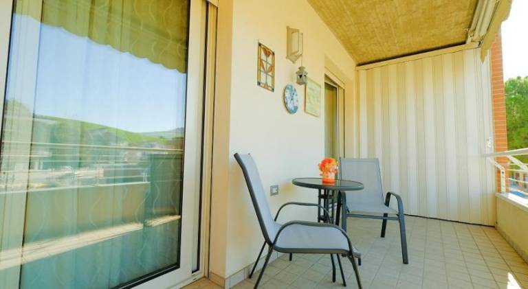 Holiday apartment with 2 rooms for 4 persons — photo 3