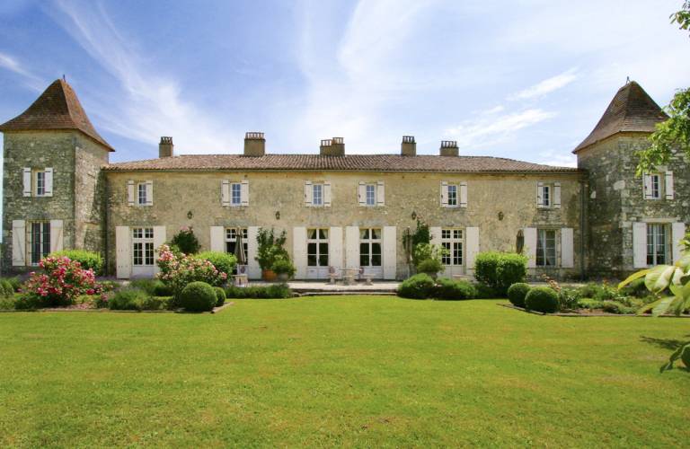 Castle  Villeneuve-de-Duras