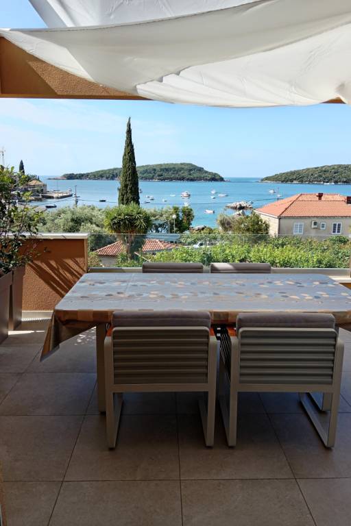 Apartment with barbecue & garden in Dubrovnik