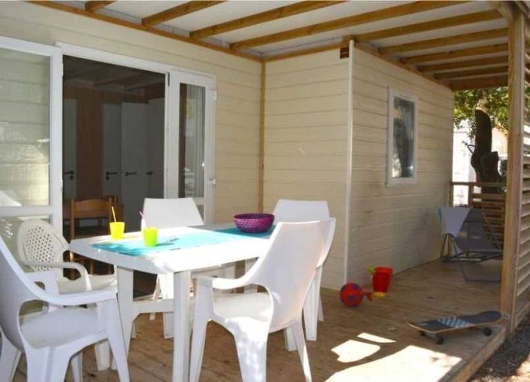 Chalet with pool — photo 5