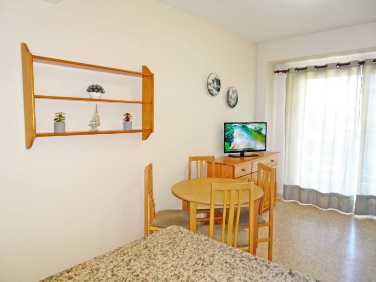 Child-friendly holiday apartment with garden, pool & patio | Close to the beach | Pets are welcome — photo 4