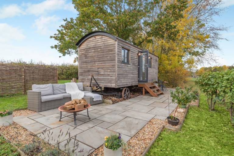 1 Bed in Hawton oc d33741