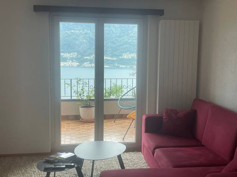 Fully equipped holiday apartment with terrace | Lake view | Dogs allowed — photo 4