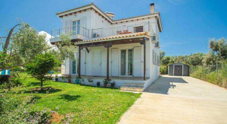 Fully equipped spacious house with barbeque, terrace & garden | Suitable for remote work | Pets allowed in Lefkada