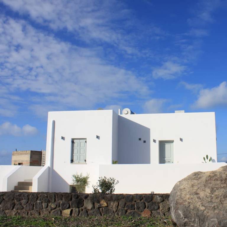 House  Perissa