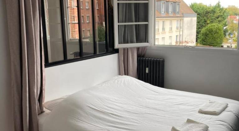 Rental apartment with 2 rooms for 6 persons in Versailles