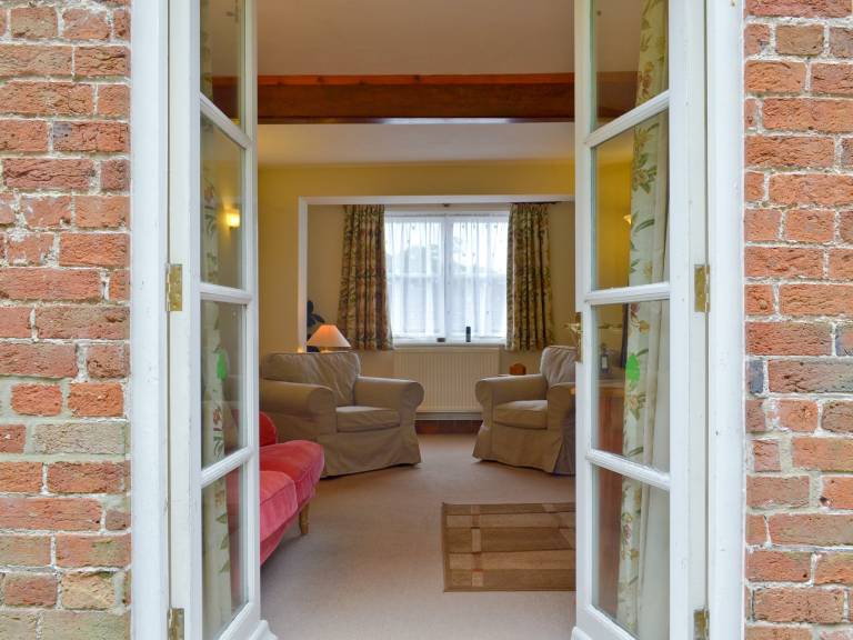 Family-friendly cottage with garden | Pets are welcome — photo 2