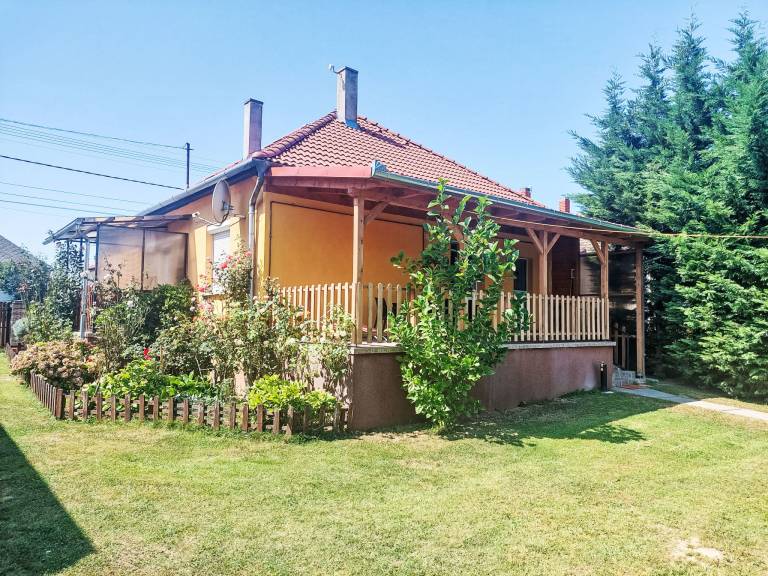 House Balatonmáriafürdő