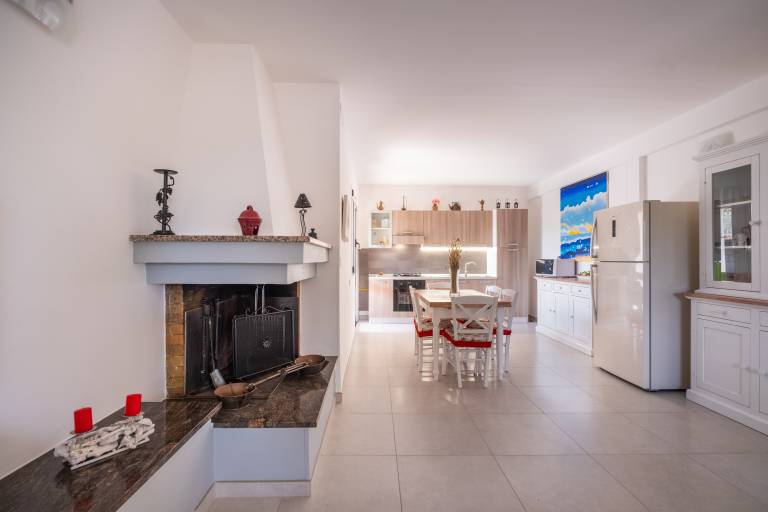 Villa 'La Collina' with Private Terrace, Wi-Fi and Air Conditioning — photo 5