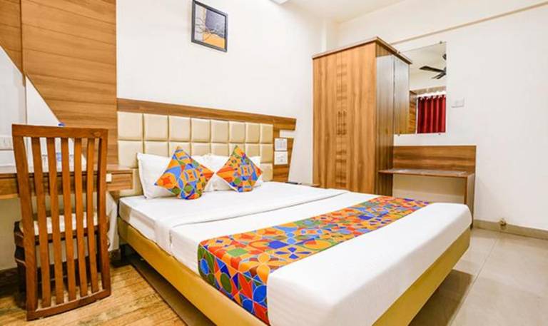 FabHotel Candor Amigo Airoli